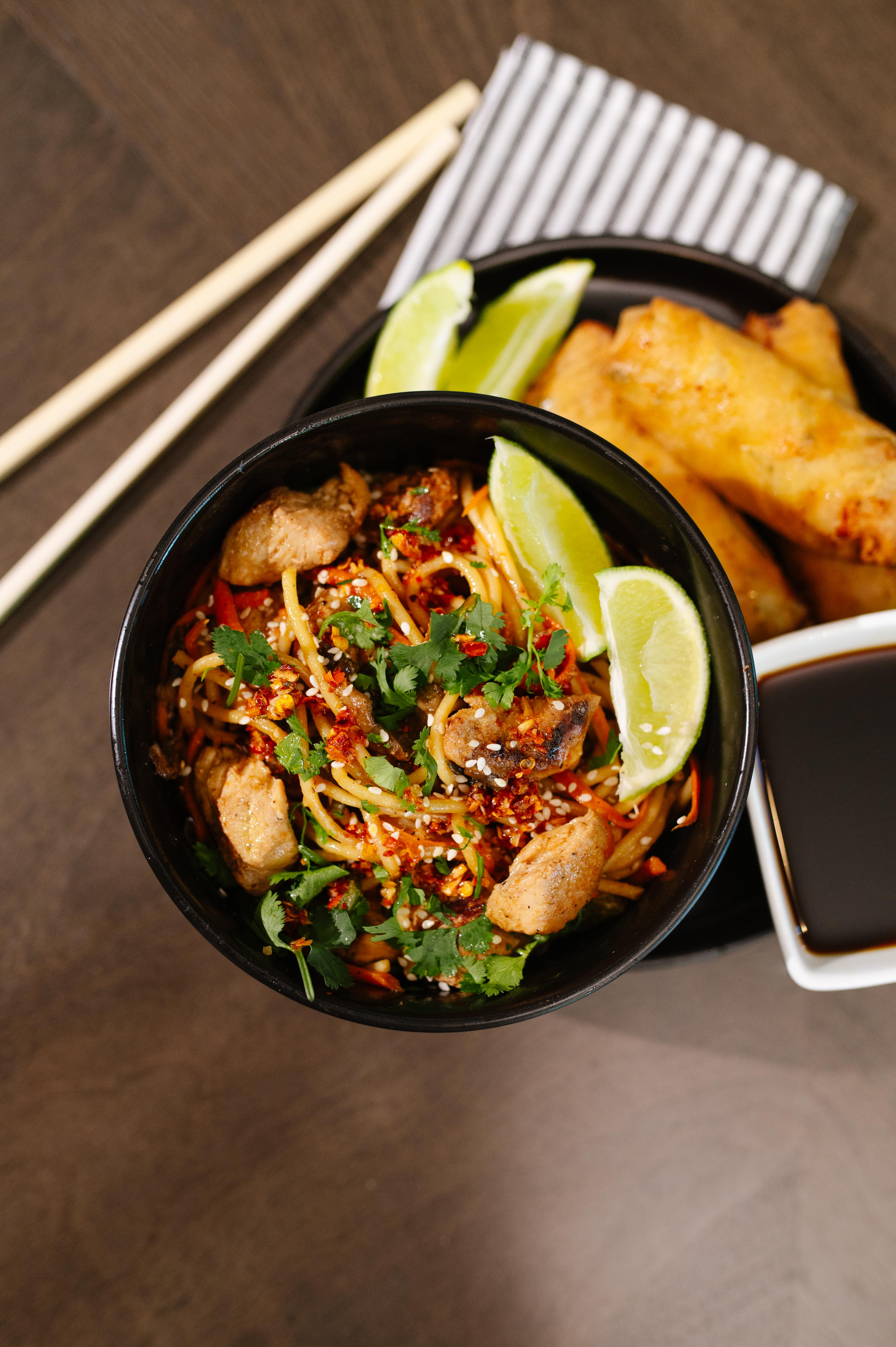 Chicken Lo Mein