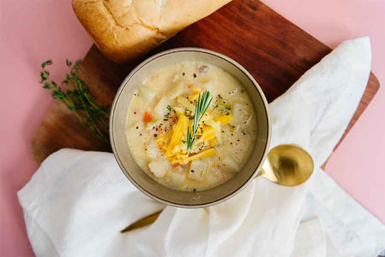 Cheesy Ham and Potato Soup